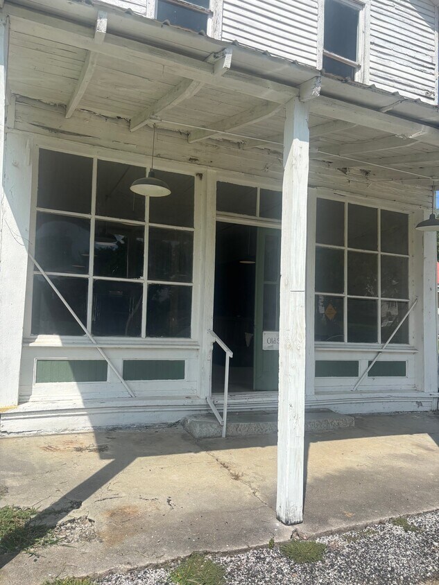 Foto del edificio - 74 Dixon Springs Cir
