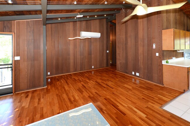 Foto del edificio - 2442 10th Ave