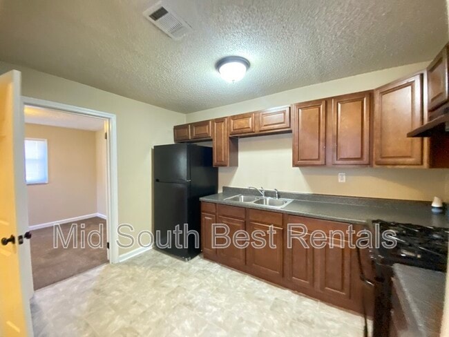 Building Photo - 135 Galloway Cir