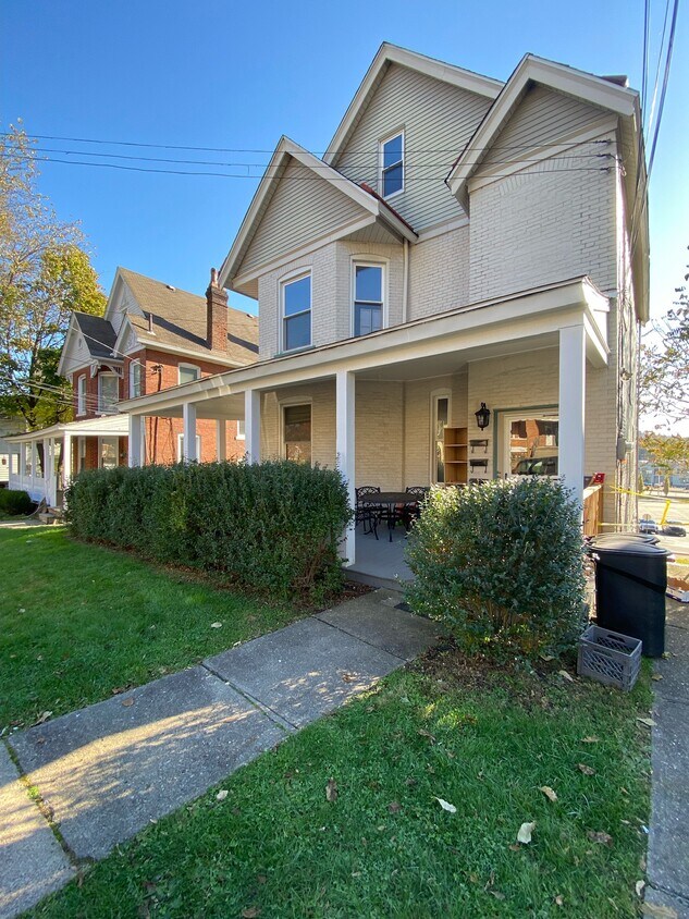 311 5th Ave Unit 1, Carnegie, PA 15106 311 5th Ave Carnegie, PA