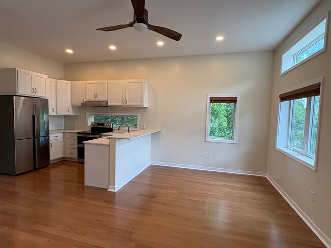 Foto del edificio - 4403 Buckeye Rd