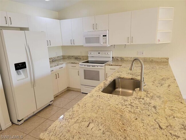 Foto del edificio - 534 SE 8th St