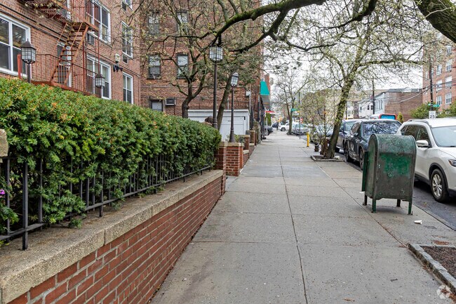 Walkway - 5730 Mosholu Ave