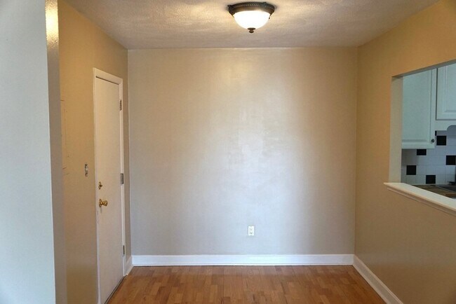 Foto del edificio - 59 Highland Glen Dr