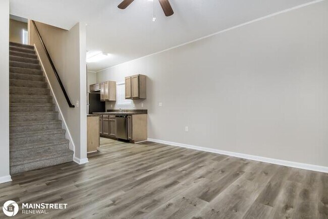 Foto del edificio - 8144 HILSDALE RD, JACKSONVILLE, FL 32216