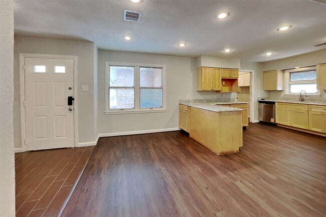 Building Photo - 14318 Ella Lee Ln