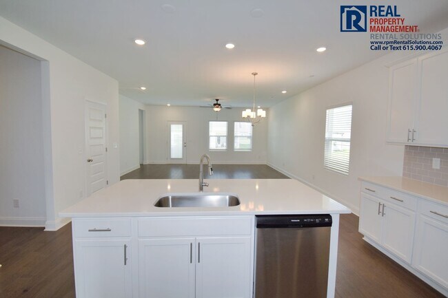 Building Photo - BRAND NEW 4 bd home in the Blackman area! ...