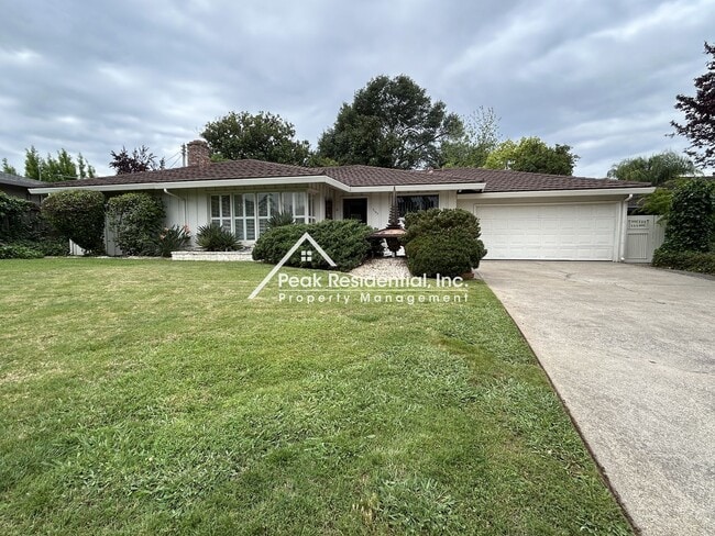 Photo - Charming 3 bedroom 2 bathroom House!