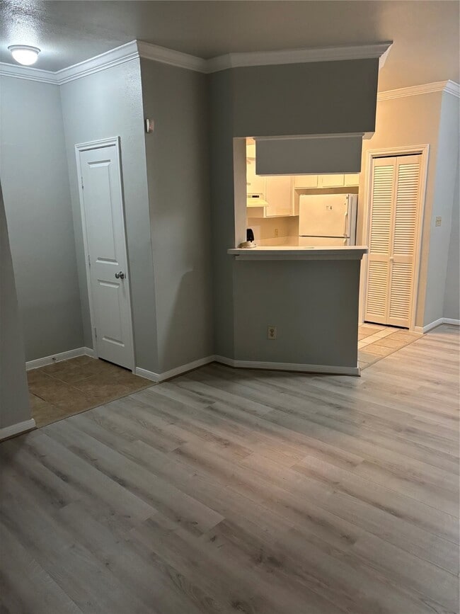 Building Photo - 2626 Holly Hall St