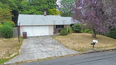 Building Photo - 15166 SE Topaz Ave