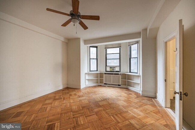 Foto del edificio - 250 S 13th St