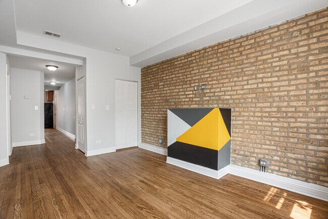 Foto del edificio - 7324 N Damen Ave