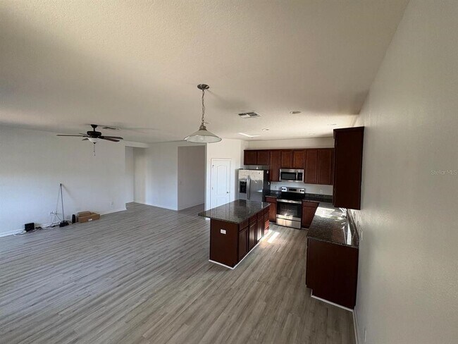 Foto del edificio - 3947 Wind Dancer Cir