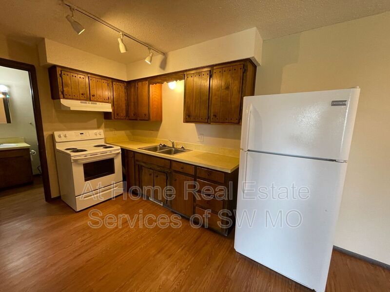Foto principal - 3339 E Southern Hills Blvd