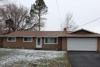 Building Photo - 3515 Hope St