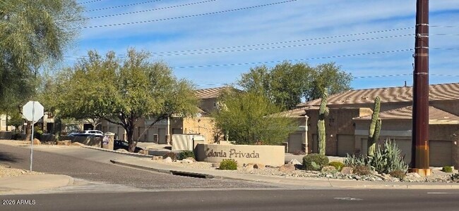 Building Photo - 12050 N Panorama Dr