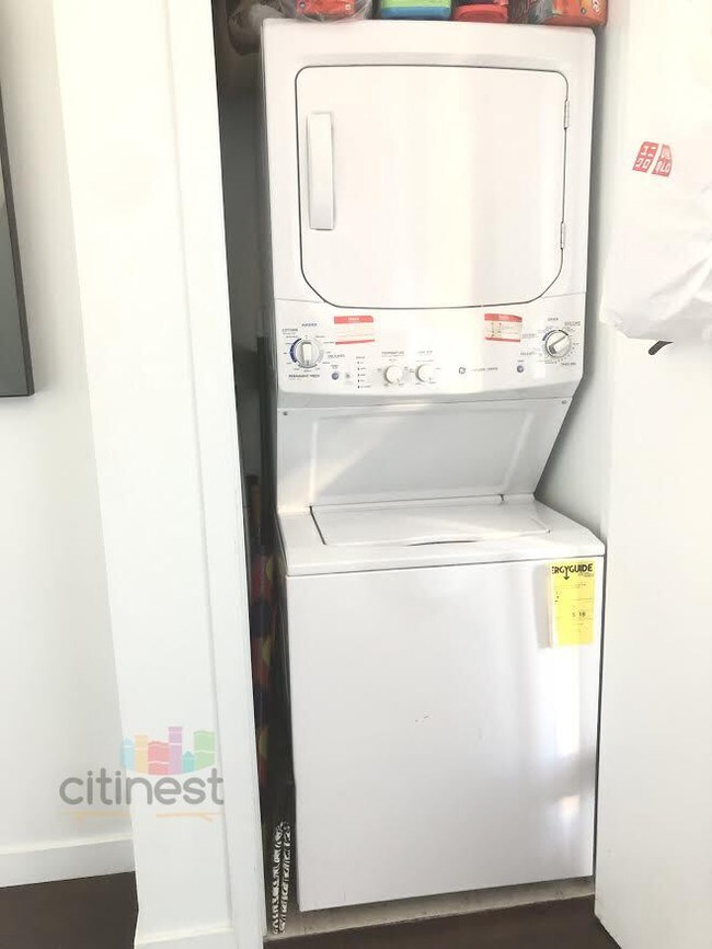 Foto del edificio - 185 13th St