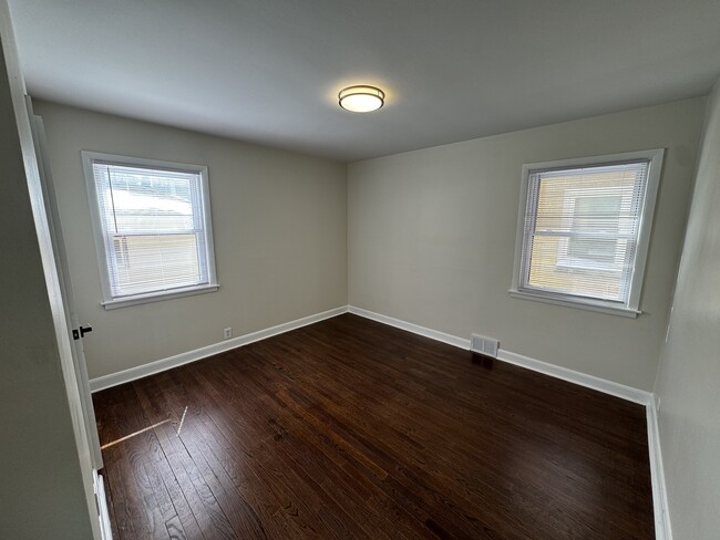 Building Photo - 8625 W Burleigh St