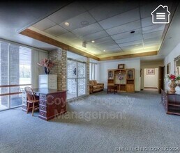 Building Photo - 500 Lou Allard Dr