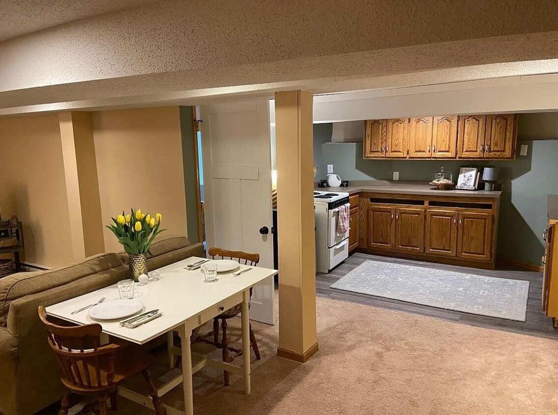 Foto del edificio - 1823 N Girard Ave