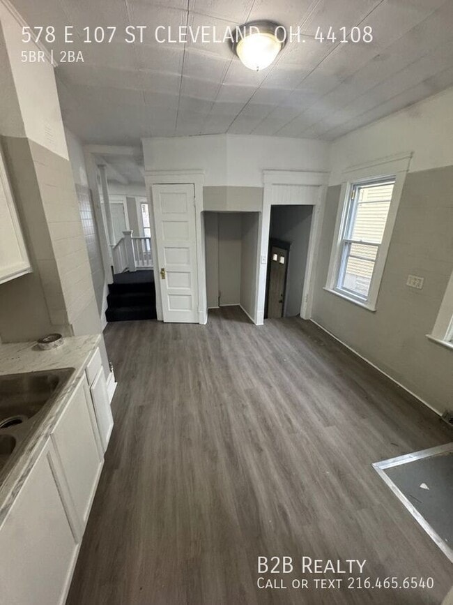 Foto del edificio - 578 E 107th St