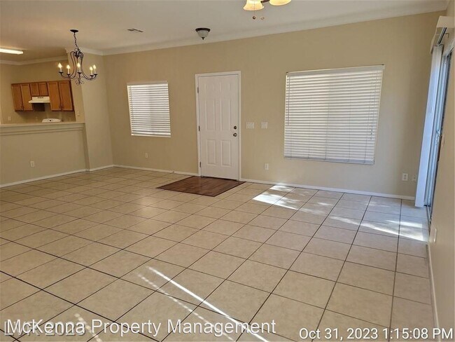 Foto del edificio - 3 br, 2.5 bath House - 6463 Saddle Up Ave ...