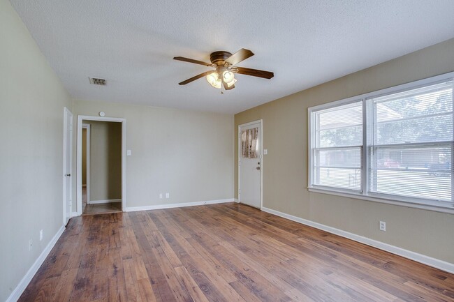 Building Photo - 3518 38th St