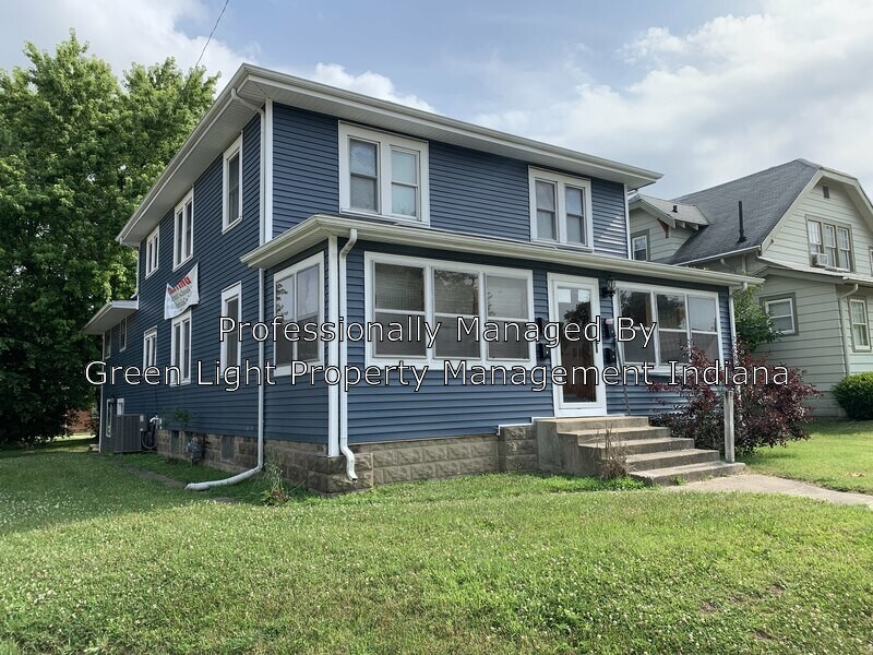 Primary Photo - 1202 E 8th St