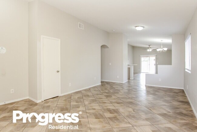 Building Photo - 2386 S St Thomas Aquinas Dr