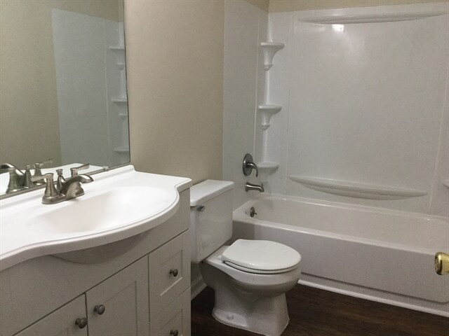 Building Photo - 3320 Milbridge Dr