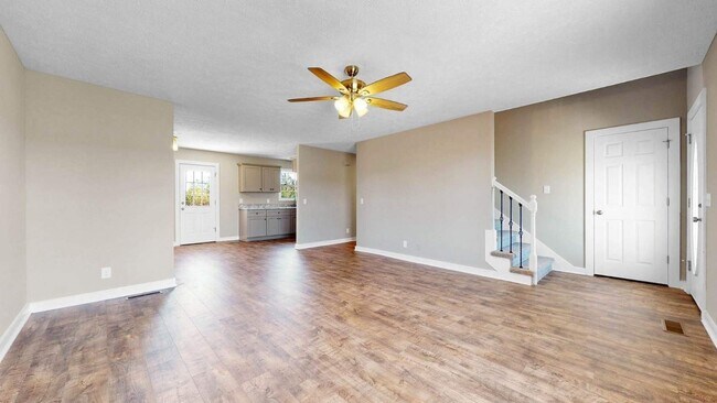 Foto del edificio - Beautiful Brick 3 Bed 2 Bath Home Just Min...