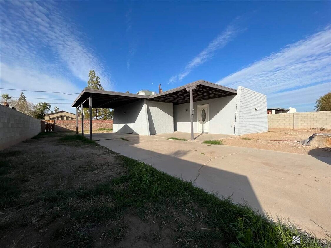 Foto principal - 2684 W 14th St
