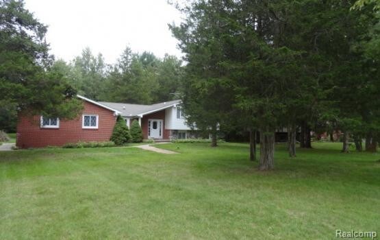 Primary Photo - 3211 McCluskey