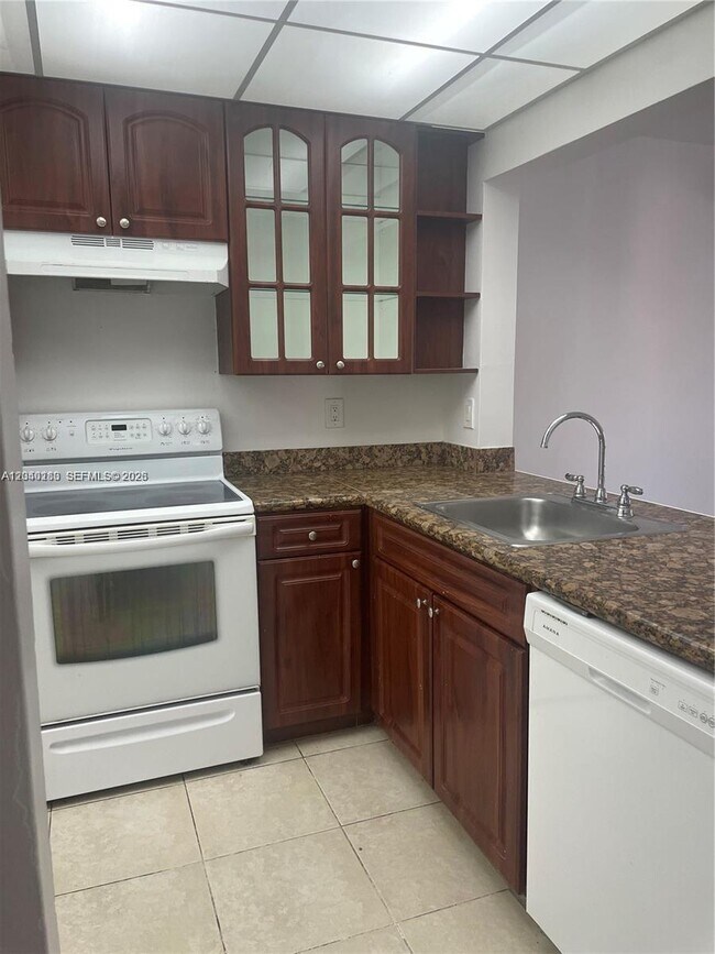 Foto del edificio - 20825 NE 8th Ct