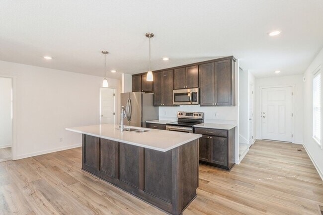 Foto del edificio - NEAR WAUKEE NORTHWEST!! 4 bedroom, 3 Bath Home In Waukee.
