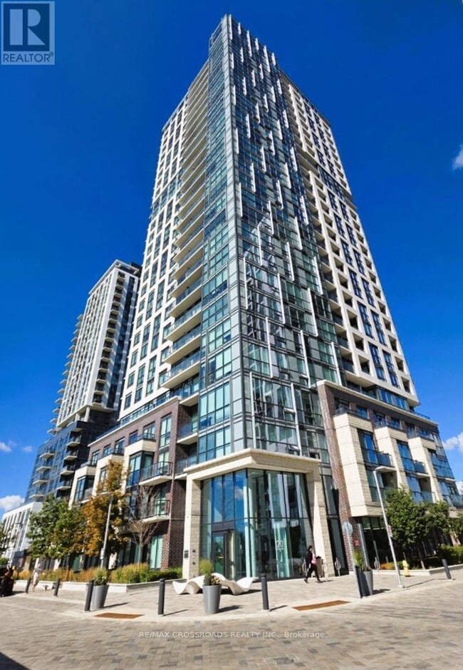 Building Photo - 20-2720 Thomas Riley Rd