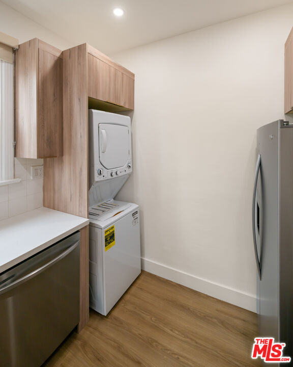 Foto del edificio - 5727 Carlton Way