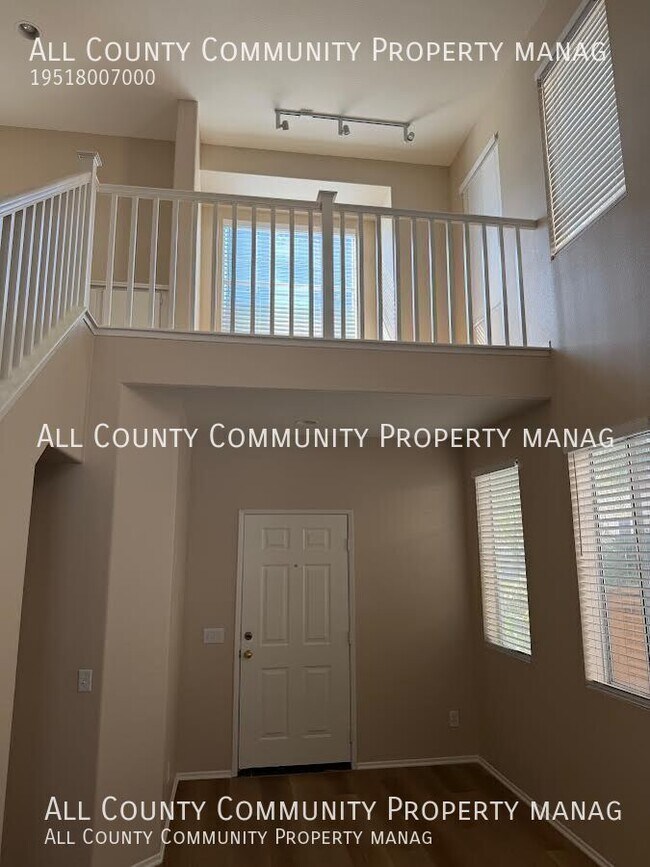 Building Photo - 42176 Chestnut Dr