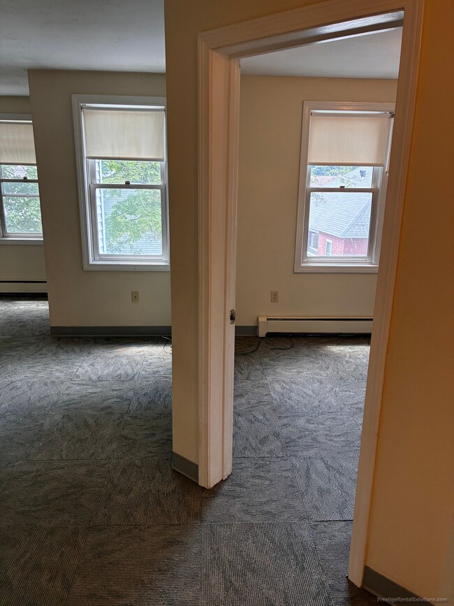 Building Photo - 15 Blossom St