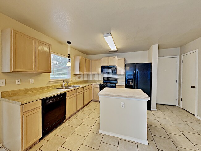 Foto del edificio - 4974 Bending Elms