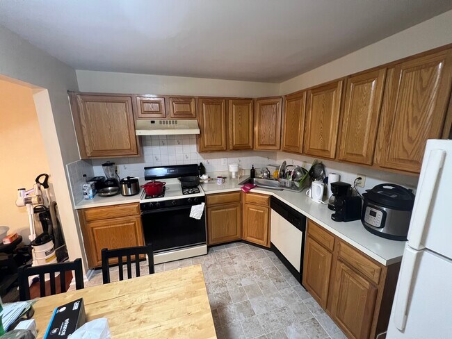 Building Photo - 108 Callahan Ct