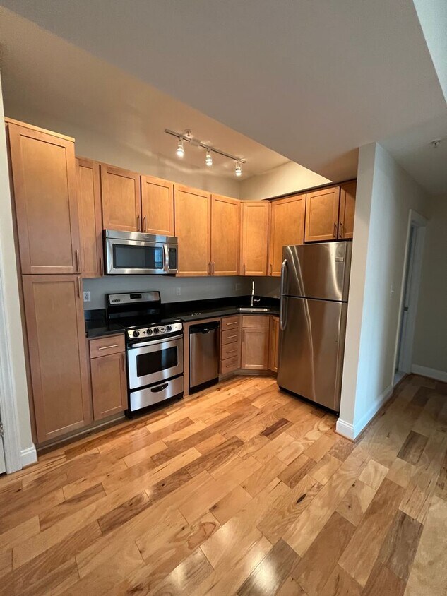 Foto principal - 1319 Park Rd NW