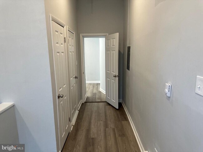 Foto del edificio - 21 E Price St