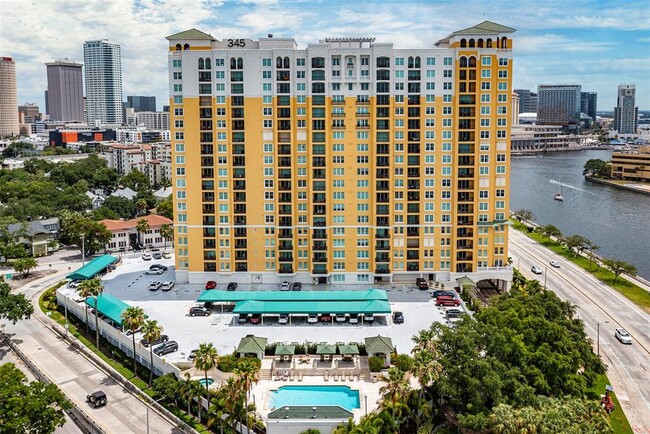 Foto del edificio - 345 Bayshore Blvd