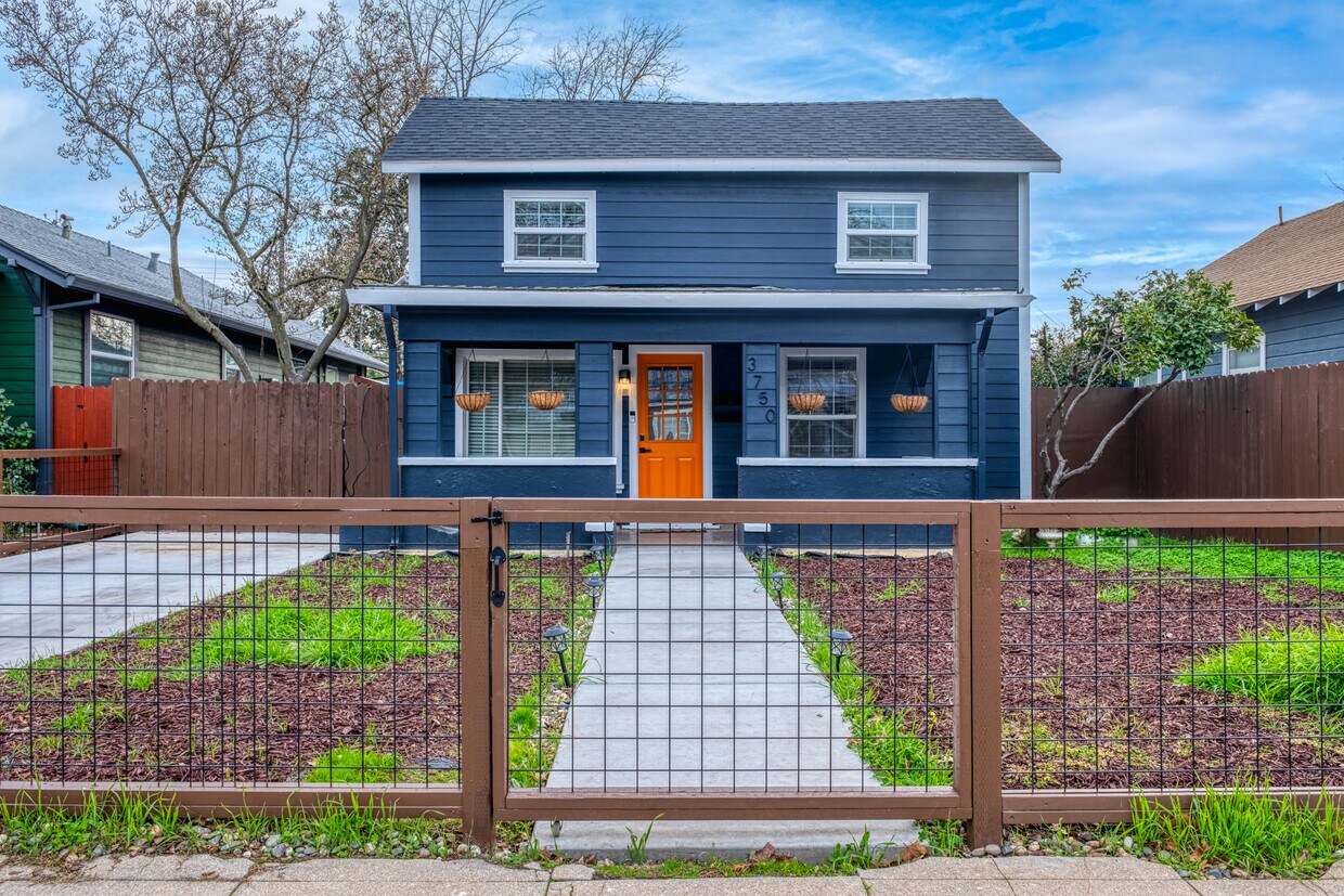 Foto principal - 3750 Y St