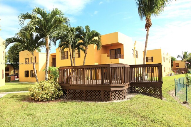 Foto del edificio - 686 NW 114th Ave