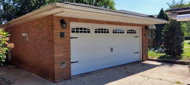 Foto del edificio - 733 Campbell Ave