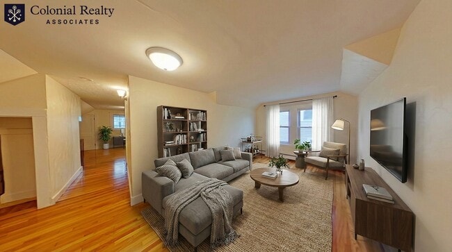 Building Photo - 174 Cushing St