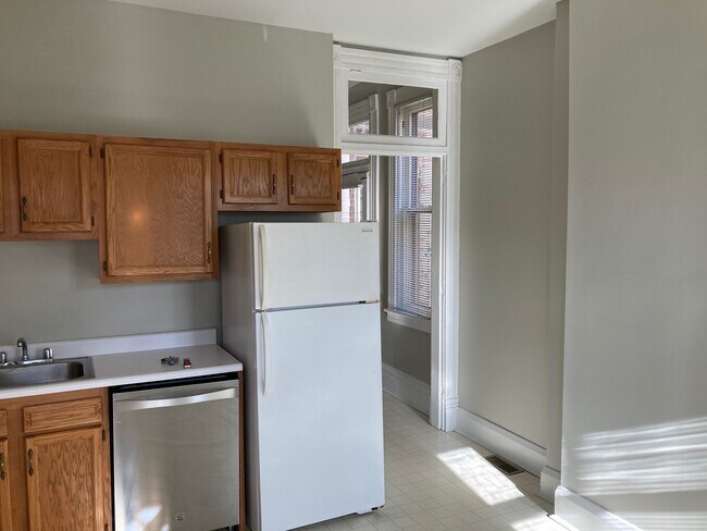 Kitchen - 809 Market St
