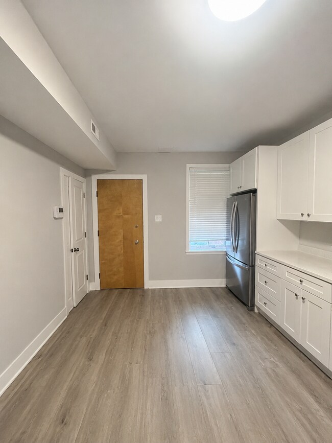 Foto del edificio - 1807 N Hermitage Ave